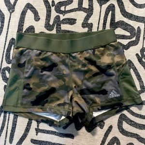 ADIDAS CAMO tech fit workout shorts